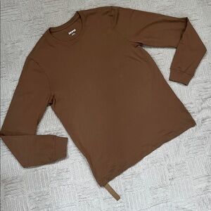 SKIMS Classic Tee in color Russet, 100% cotton, Size Small, New with tags